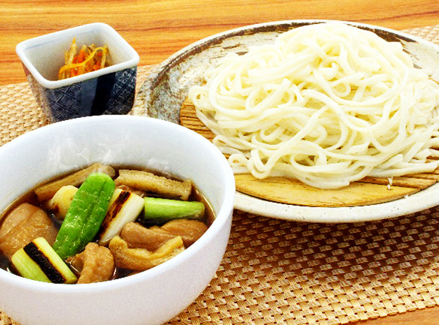 鶏もも肉の肉汁うどん
